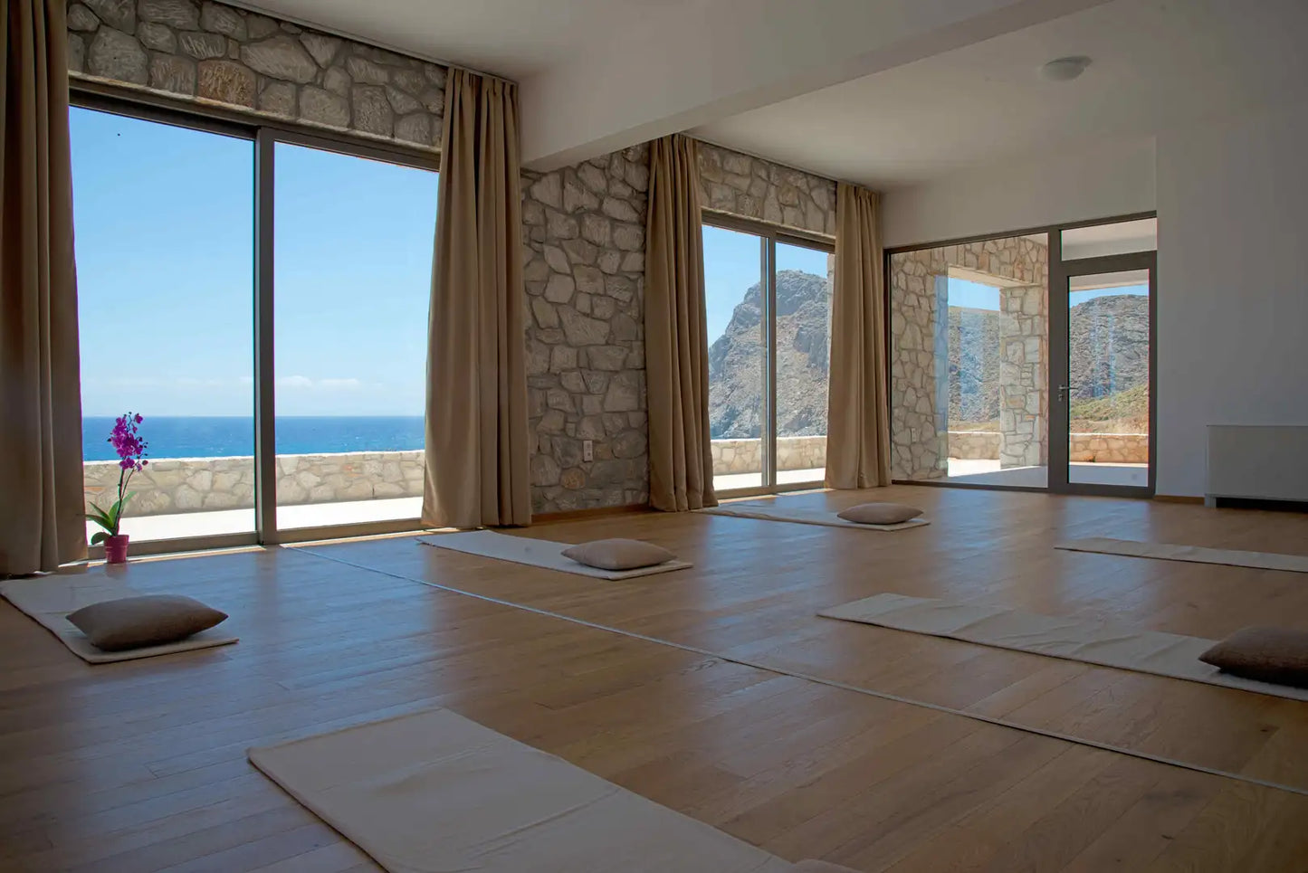 12-18 LUGLIO | YOGA RETREAT A CRETA con Martina Sergi e Martina Rando