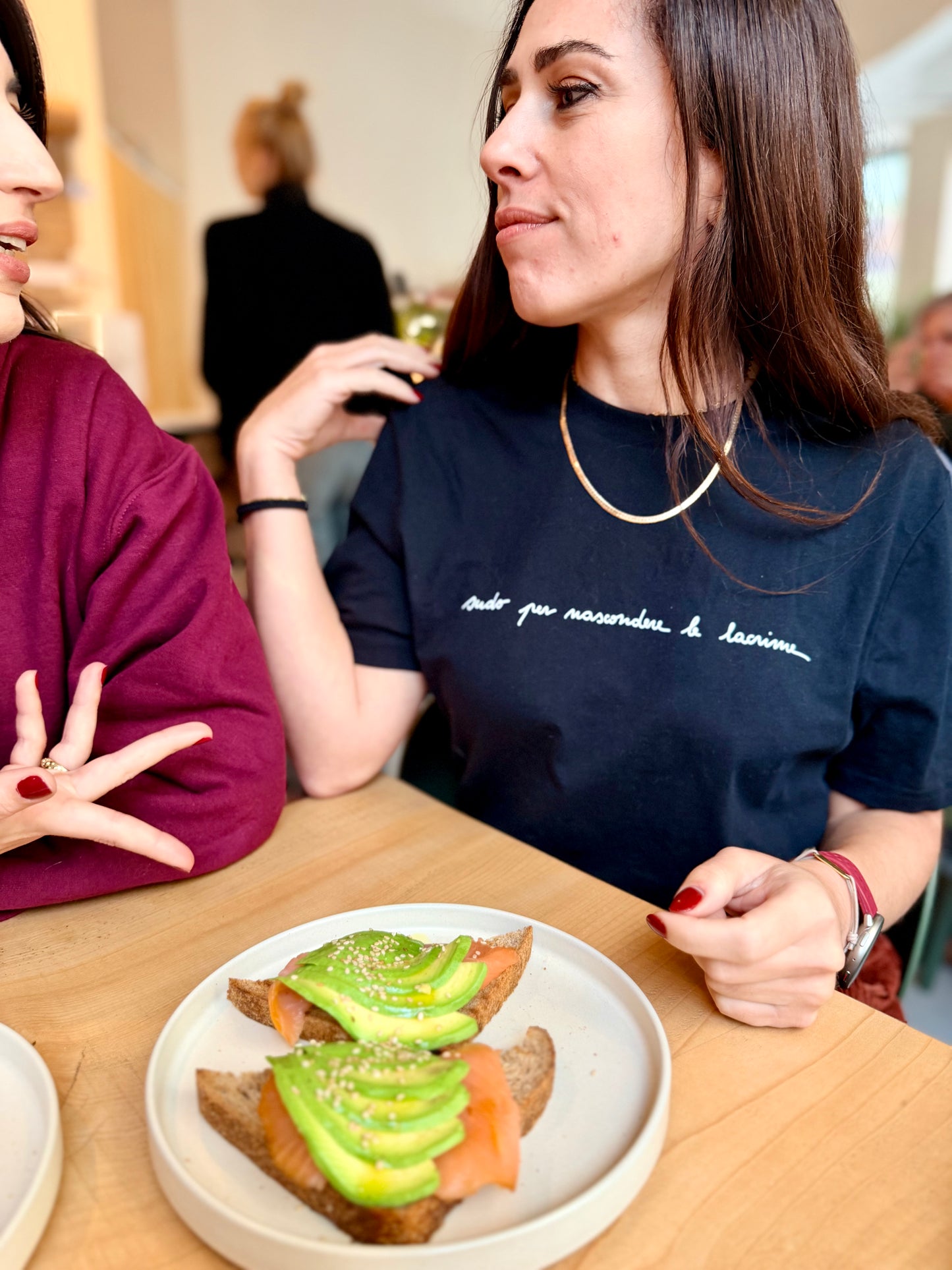 T-shirt " Sudo per nascondere le lacrime" - Black